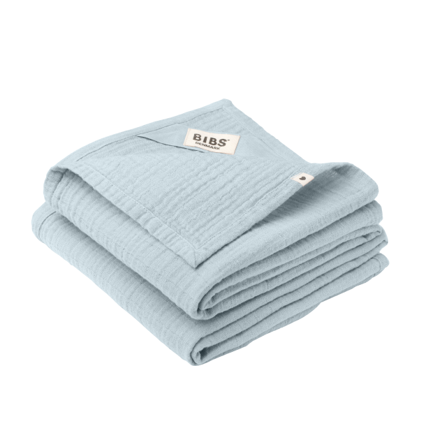 BIBS 2-pack stofble "Baby Blue" i bld muslin. 100 % kologisk bomuld.